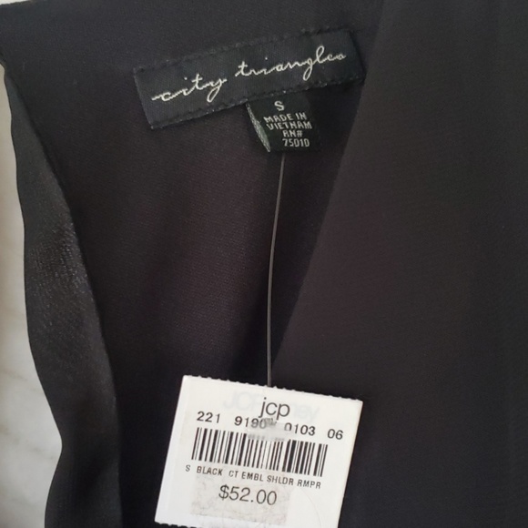 City triangles NWT Little black Romper - Picture 4 of 5